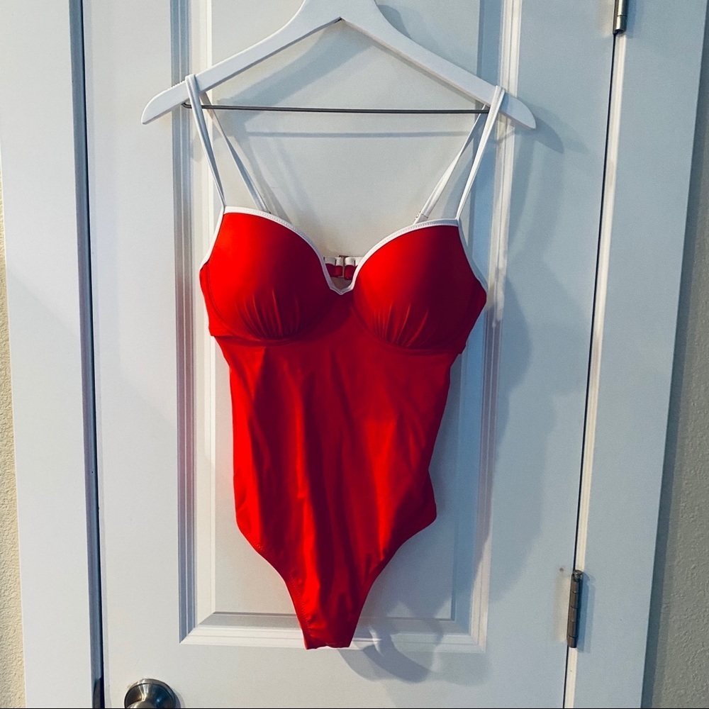 NWOT Shade & Shore Swimsuit 🩱 - Picture 2 of 4